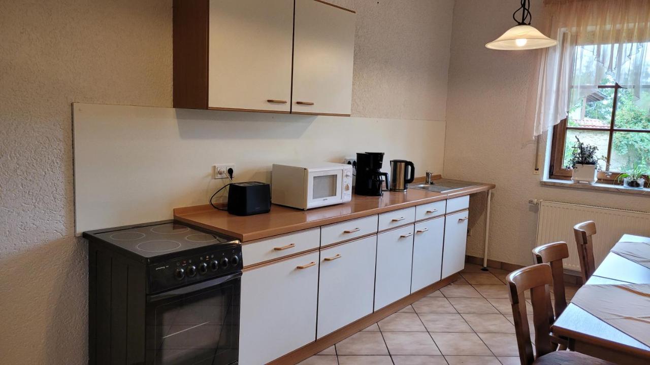Gaestehaus Stephanie Ilbesheim Εξωτερικό φωτογραφία
